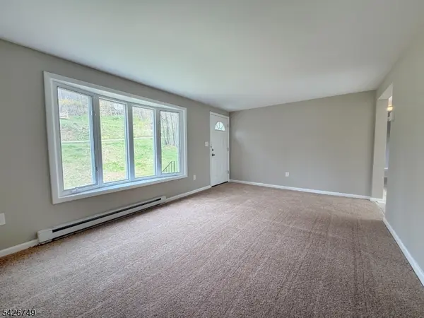 9 Fern Ct, Wantage Twp., NJ 07461