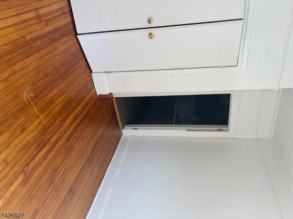 86 Center St #2f, Clifton City, NJ 07011