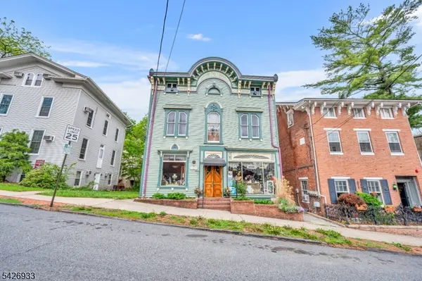 16 Greenwich St, Belvidere Twp., NJ 07823