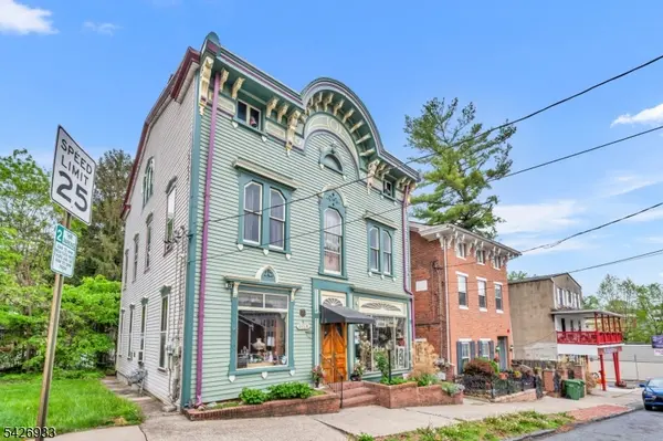 16 Greenwich St, Belvidere Twp., NJ 07823