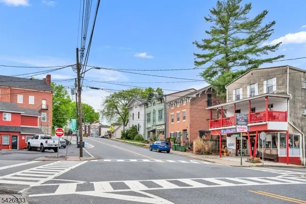 16 Greenwich St, Belvidere Twp., NJ 07823