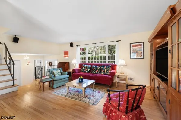 10 Babbitt Rd, Mendham Boro, NJ 07945