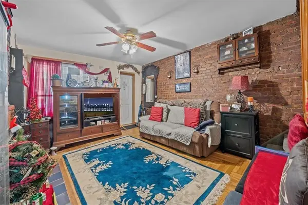 9315 Lafayette WALK, Brooklyn, NY 11209