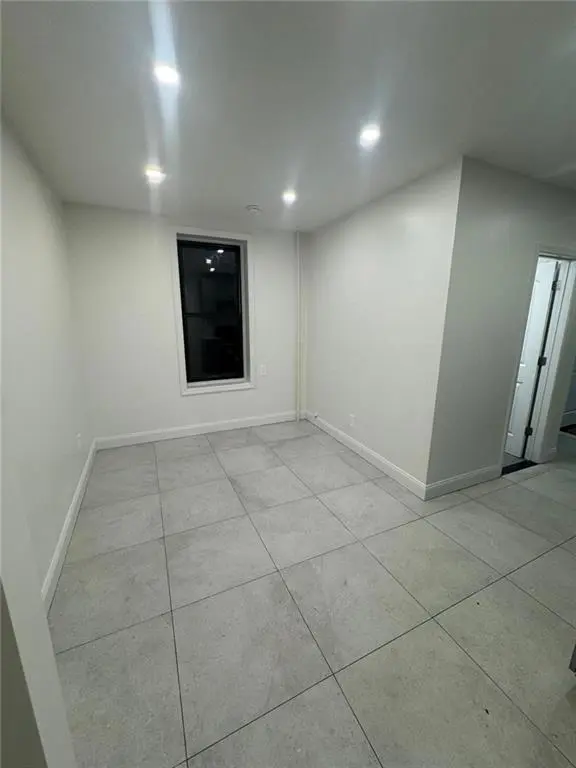 518 86th ST #3, Brooklyn, NY 11209