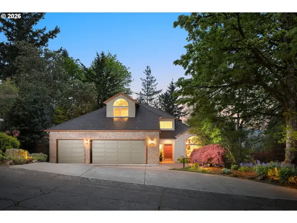 1727 SW WESTWOOD DR, Portland, OR 97239