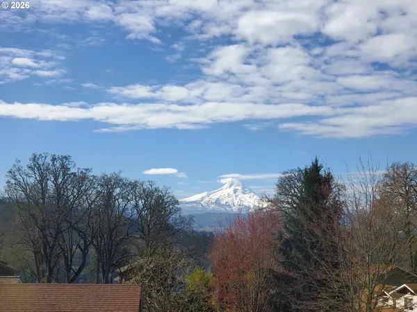 171 SW RIVERWATCH DR, White Salmon, WA 98672