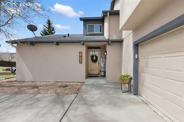 1860 Blackfoot TRL, Woodland Park, CO 80863