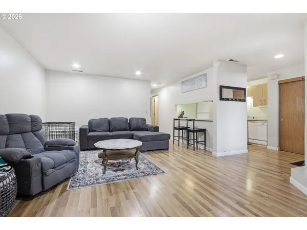 6208 NE 17TH AVE #J73, Vancouver, WA 98665