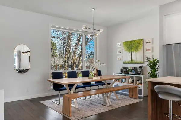 947 31 AVE NW, Calgary, AB T2K0A6