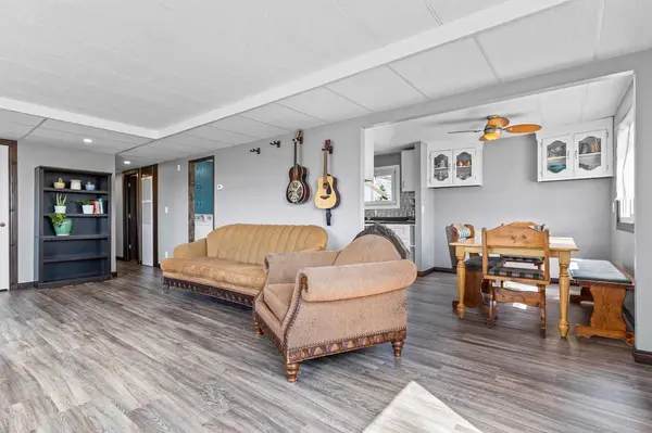 228 Railway AVE, Mossleigh, AB T0L1P0