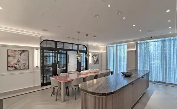 30 Inn On The Park DR #3602, Toronto C13, ON M3C 0P7