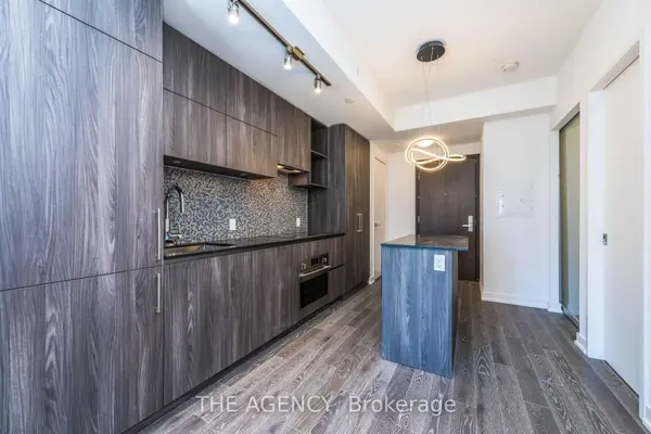 1 Yorkville AVE #3412, Toronto C02, ON M4W 0B1