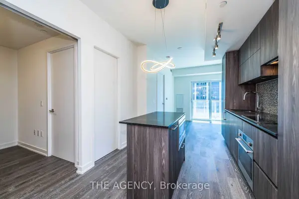 1 Yorkville AVE #3412, Toronto C02, ON M4W 0B1