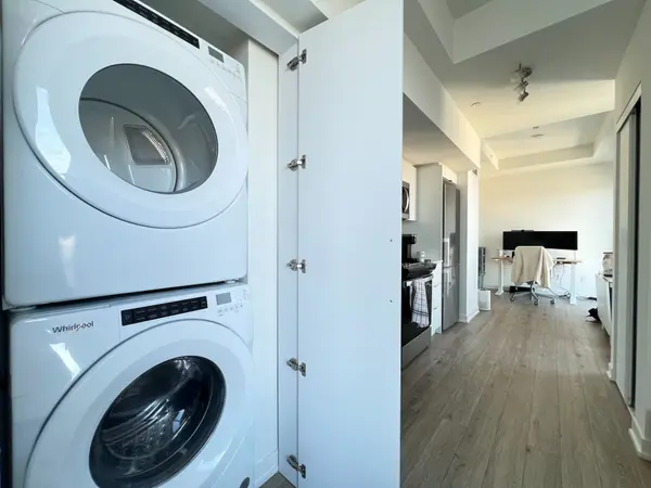 500 Wilson AVE #1211, Toronto C06, ON M3H 0E5