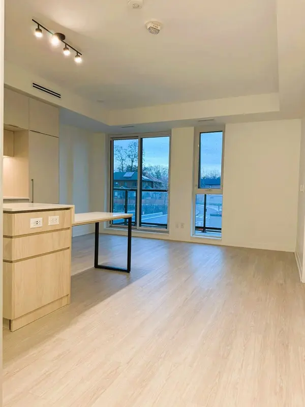 185 Alberta AVE #306, Toronto C03, ON M6C 0A5