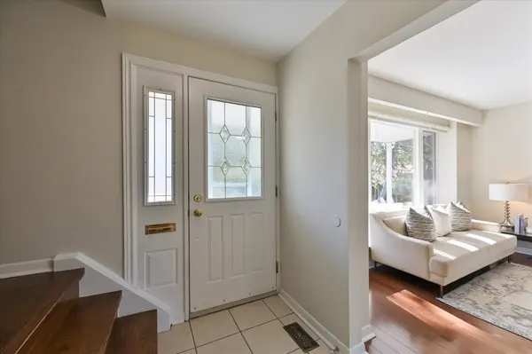 38 Logandale RD, Toronto C14, ON M2N 4H4