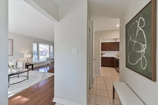 38 Logandale RD, Toronto C14, ON M2N 4H4