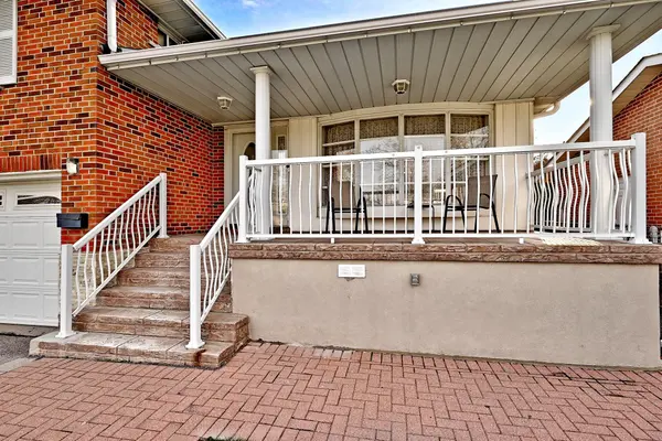 60 Brian DR, Toronto C15, ON M2J 3Y3