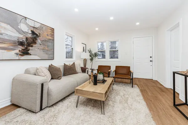 377 Adelaide AVE W, Oshawa, ON L1J 2R7