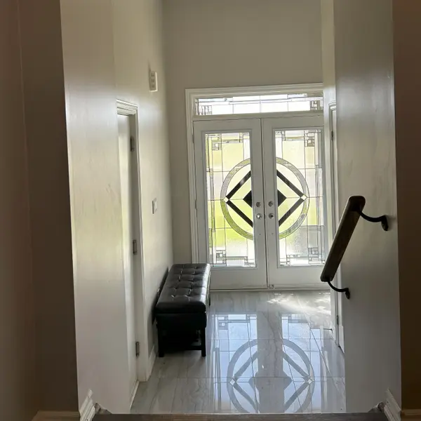 249 Fleetwood DR, Oshawa, ON L1K 3E8