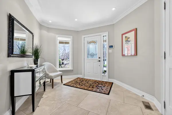 38 Helmsdale AVE, Vaughan, ON L6A 2G5