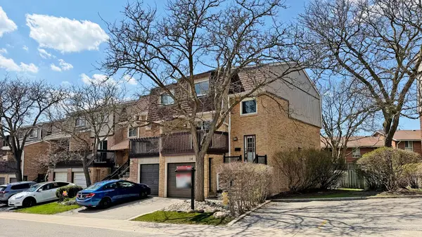 14 Dunkeld WAY, Markham, ON L3T 4Y9