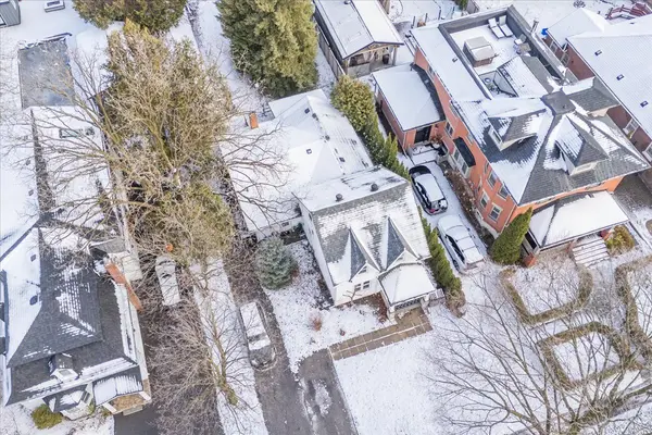 24 Maple ST, Aurora, ON L4G 1K9