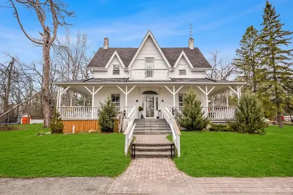 8 Lakeshore RD E, Oro-medonte, ON L0L 2E0