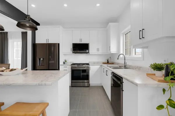 229 Mckenzie DR, Clearview, ON L0M 1S0