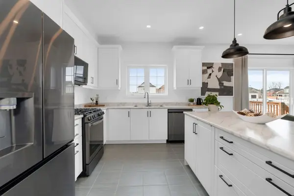 229 Mckenzie DR, Clearview, ON L0M 1S0