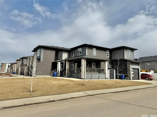 254 Brighton GATE, Saskatoon, SK S7V 0R1