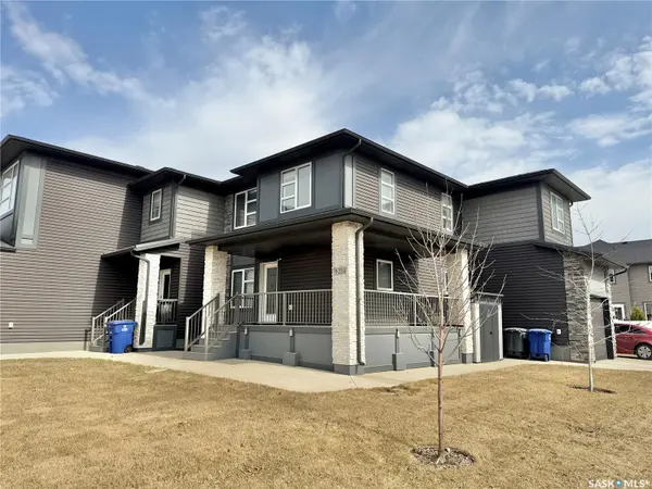 254 Brighton GATE, Saskatoon, SK S7V 0R1