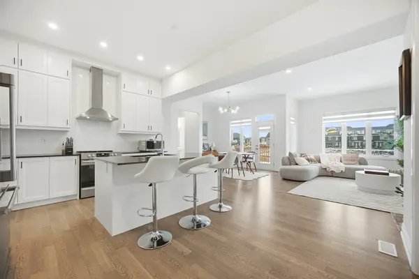 3240 Mariner Passage, Oakville, ON L6M 4K1