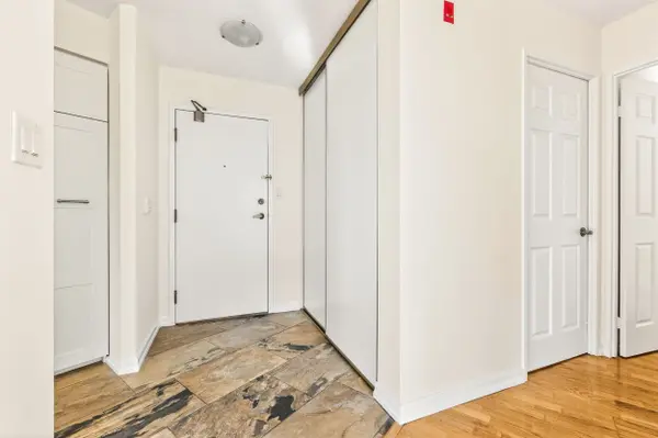 20 Southport ST #620, Toronto W01, ON M6S 4Y8