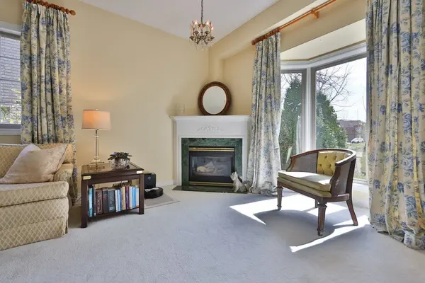 2148 Greenway TER, Burlington, ON L7M 4L1