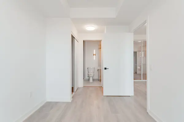 1185 Dupont ST #517, Toronto W02, ON M6H 0G5