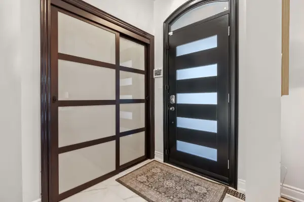 174 Milkweed WAY, Oakville, ON L6L 0A4