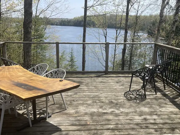 48 Russell DR, Highlands East, ON K0M 2A0