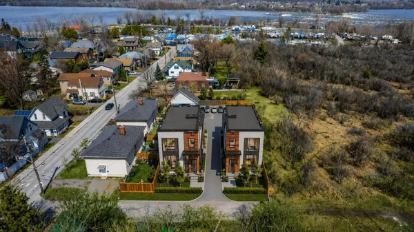 2723 Rowatt ST, Britannia - Lincoln Heights And Area, ON K2B 5W4