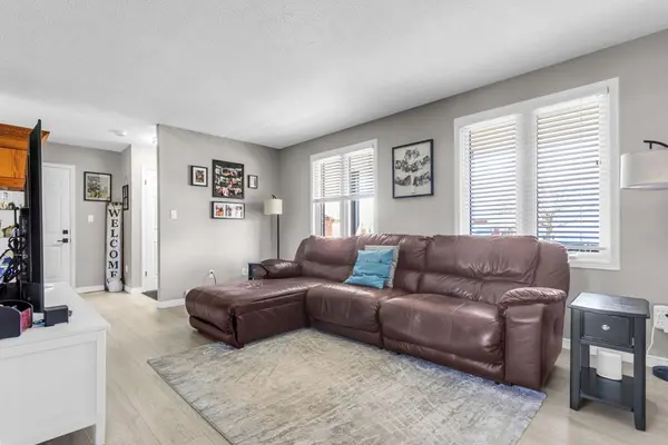 93 Glendale DR, Tillsonburg, ON N4G 1J9