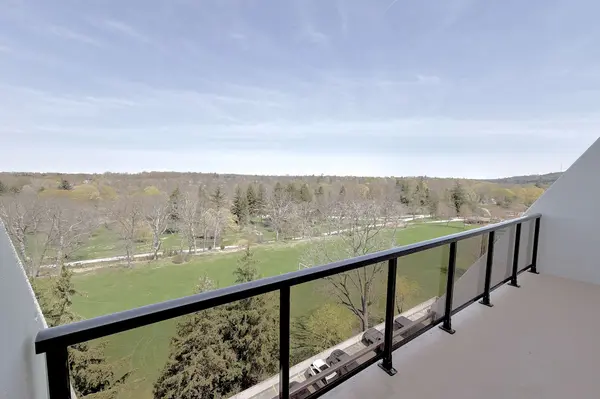 1255 Commissioners RD W #709, London South, ON N6K 3N5