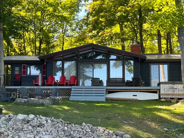 686 Grand Island RD, Kawartha Lakes, ON K6H 5R7