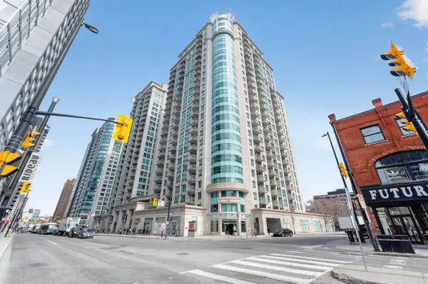 200 Rideau ST #408, Lower Town - Sandy Hill, ON K1N 5Y1