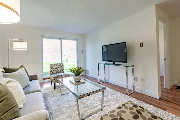 65 Glamis RD #80, Cambridge, ON N1R 6W4