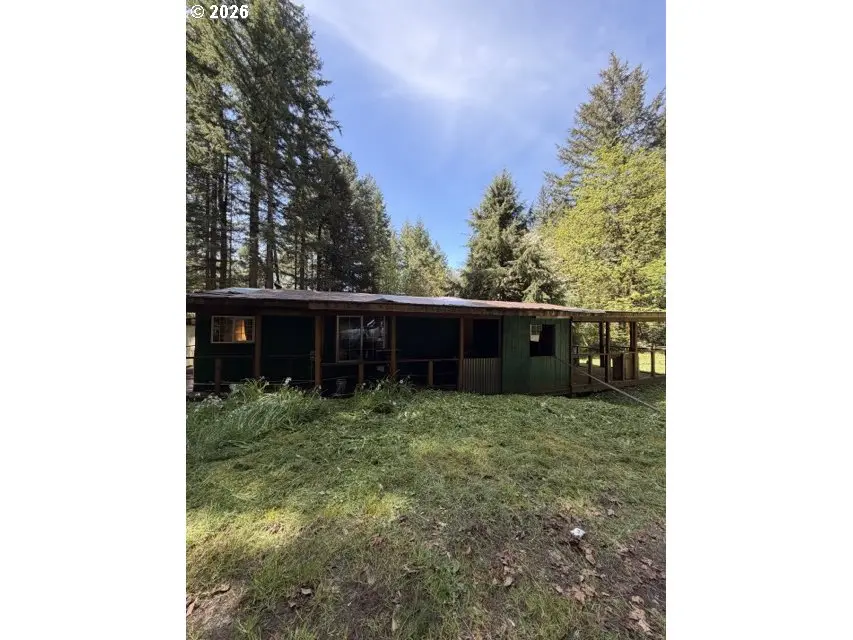 1499 CARLSON RD, Reedsport, OR 97467