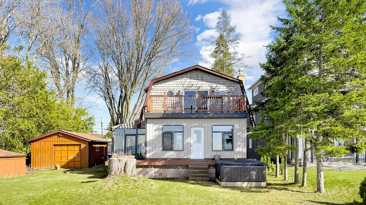 36 Shirlea BLVD, Georgina, ON L4P 1K9