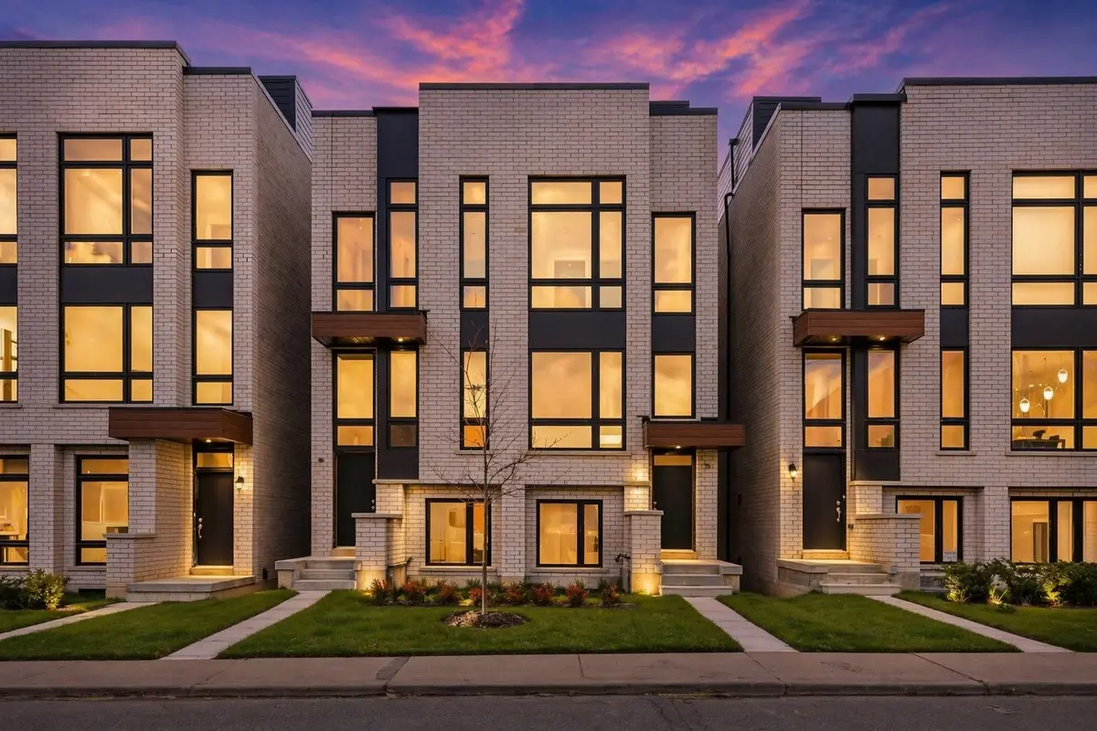 11 Innes AVE, Toronto W03, ON M6E 0B2