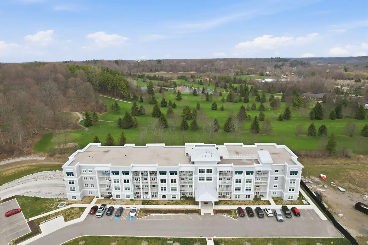 100 The Promenade #203, Central Elgin, ON N5L 1C9