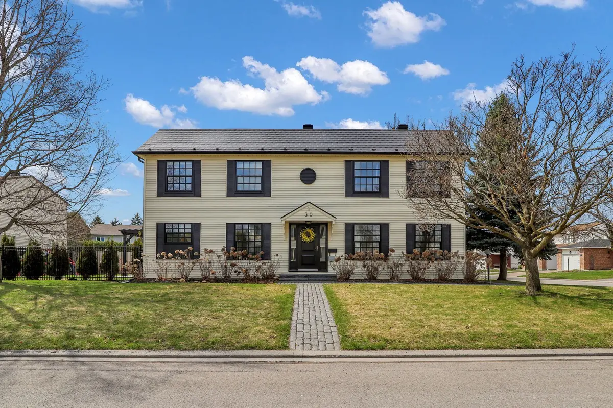 30 Birkett ST, Barrhaven, ON K2J 2V1