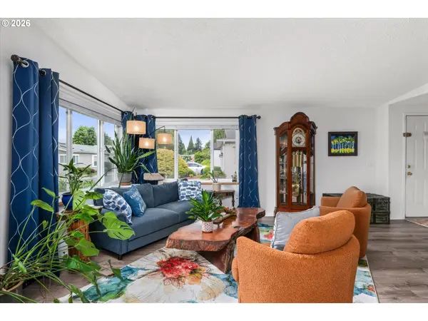 4055 ROYAL AVE, Eugene, OR 97402